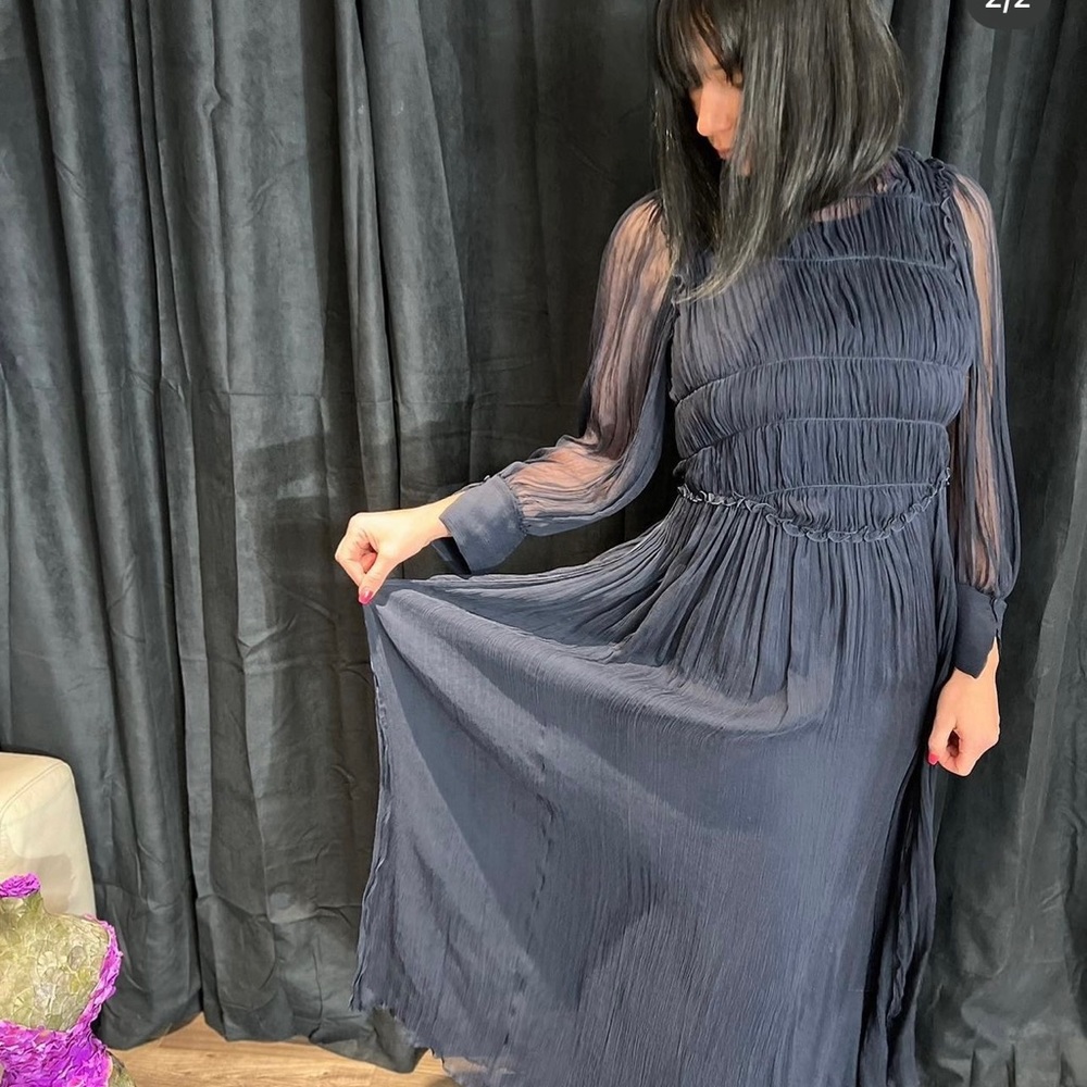 Silk - Picture 3 of 4